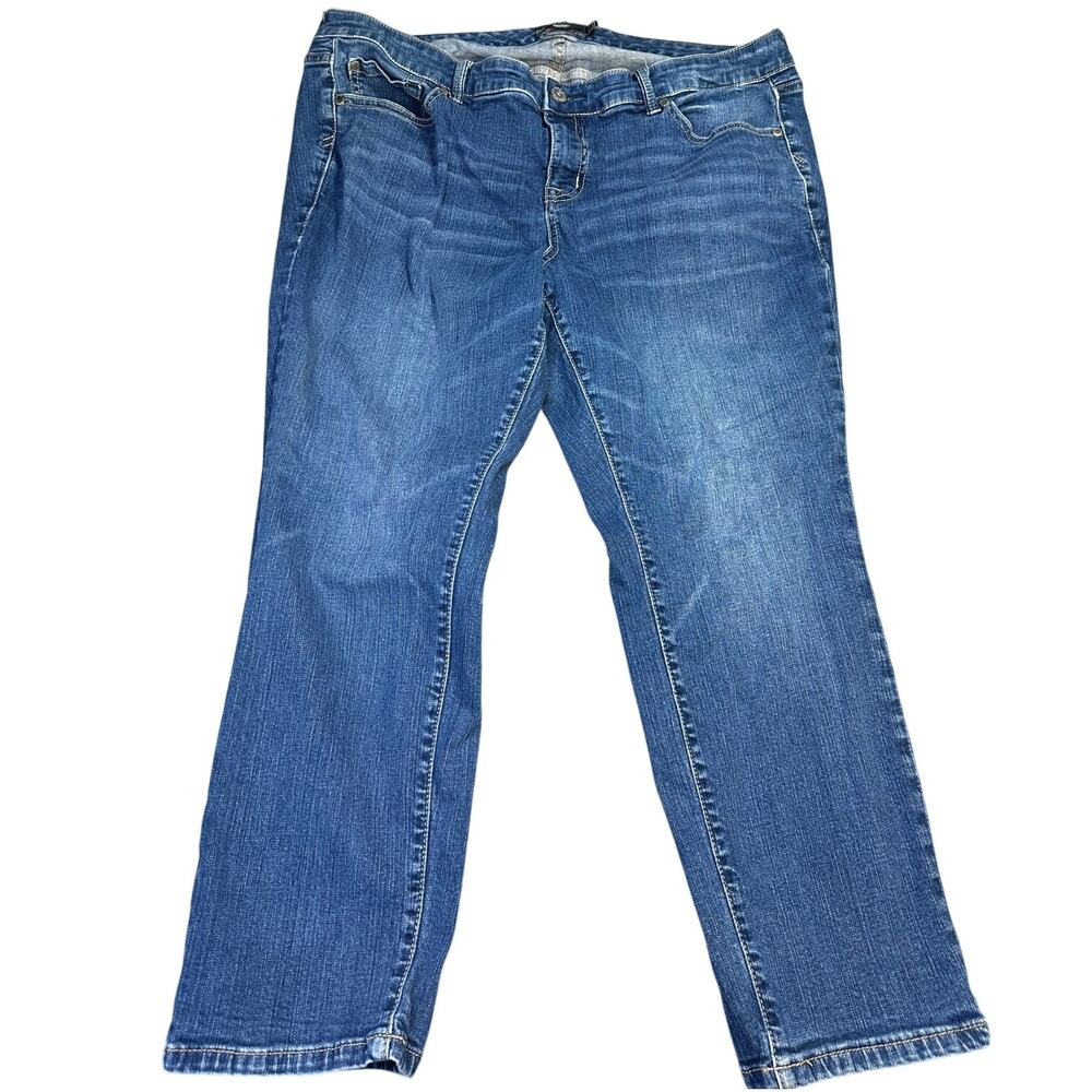 Torrid Boyfriend Straight Vintage Stretch Jeans 18S Short